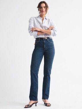 Abercrombie & Fitch High-Rise Straight Jeans in Dark Blue